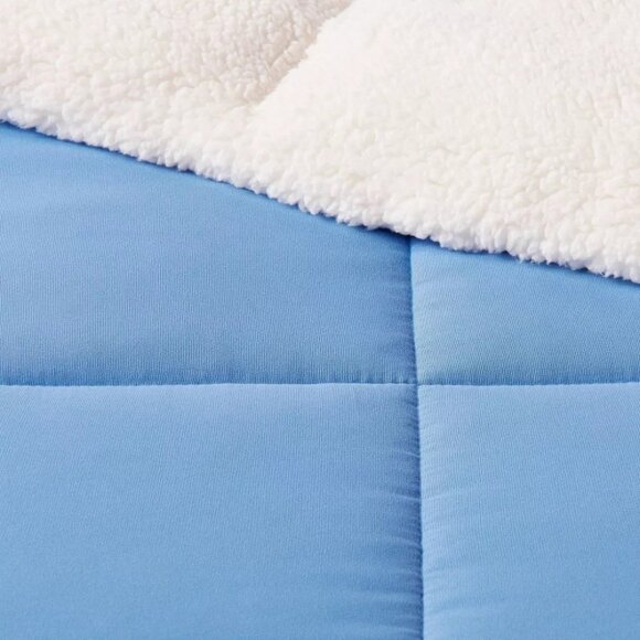 Room Essentials Twin or Twin XL Blue Quilted Faux Shearling Microfiber Comforter - Picture 3 of 7